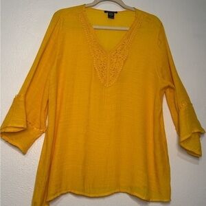 Robert Louis lemon yellow tunic top. Sz L.